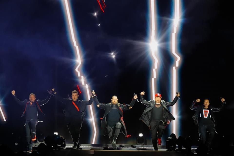 Los Backstreet Boys se convertirán en el primer grupo pop en presentarse en el Sphere de Las Vegas con su residencia 'Into the Millennium'.