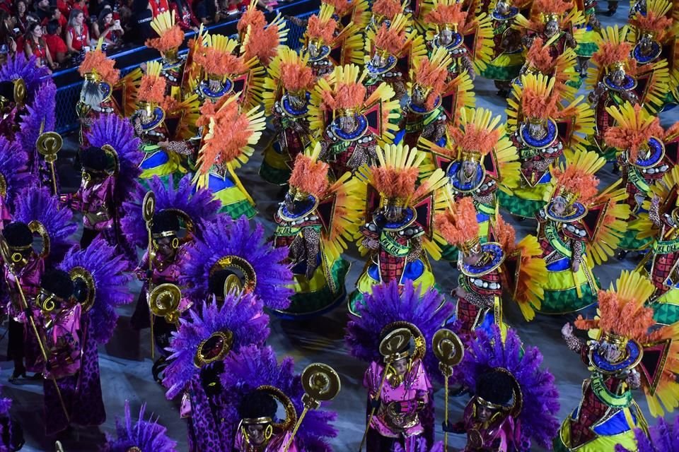 Durante el Carnaval de Río de Janeiro, tanto la policía como la Alcaldía implementan un operativo especial para garantizar la seguridad.