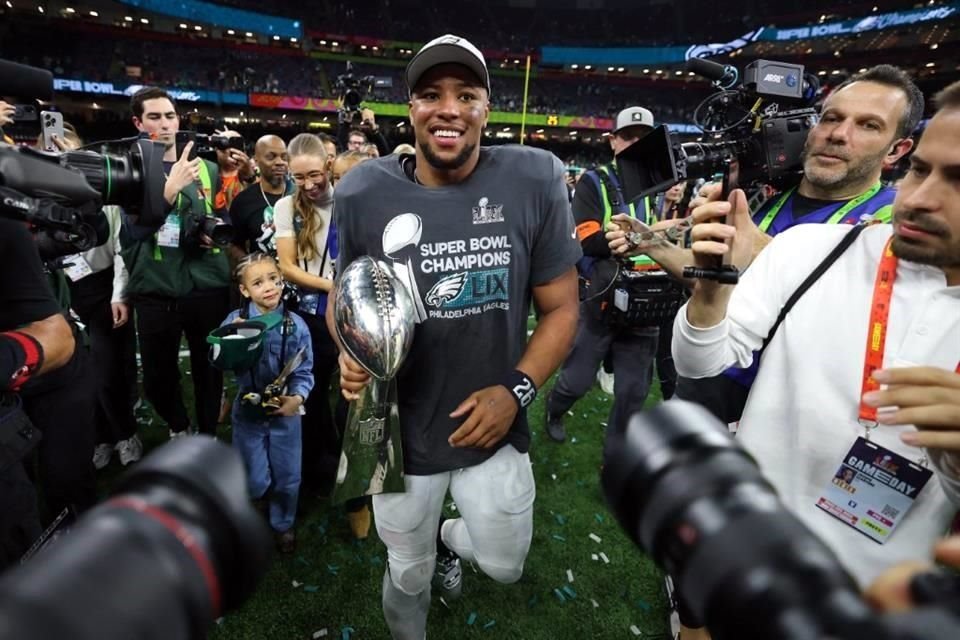 Saquon Barkley culminó su temporada histórica con el Super Bowl.