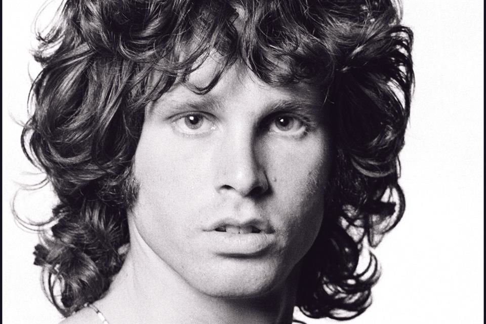 París nombrará un puente peatonal en honor a Jim Morrison, líder de The Doors, cerca de la Bastilla, donde vivió antes de su muerte en 1971.