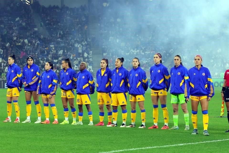 Así saltó Tigres Femenil al partido.