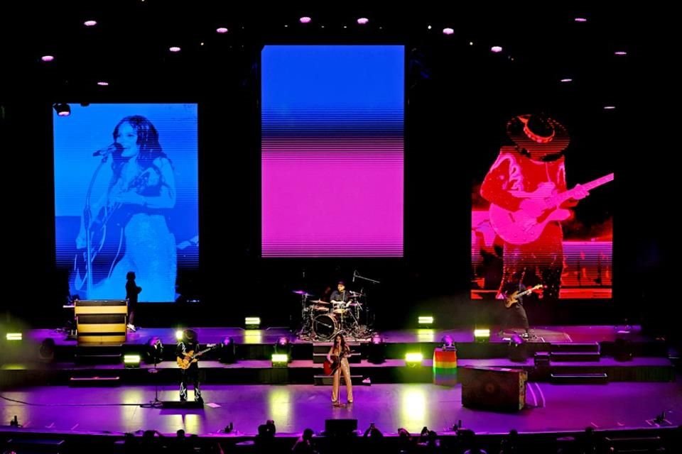 Jesse & Joy llenaron el Auditorio Nacional con dos shows seguidos, emocionando a familias y fans que celebraron el amor con su música.