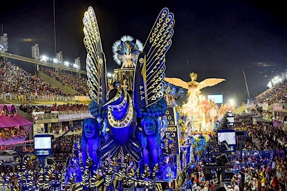 Música, comparsas y máscaras inundan varios rincones del orbe, pero Río de Janeiro es destino obligado en esta fechas.