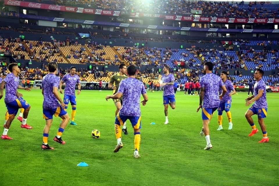 Tigres calienta ante su gente.