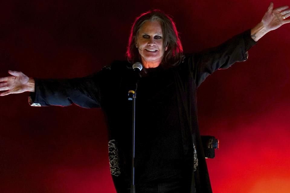 Ozzy Osbourne confesó que no podrá cantar un set completo de rolas con Black Sabbath en su show de despedida por motivos de salud.