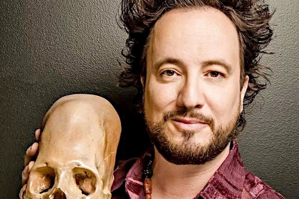 El presentador Giorgio Tsoukalos aseguró que la nueva temporada de 'Alienígenas Ancestrales' será superior, ya que gracias a la tecnología logran recrear complejos arqueológicos enigmáticos.