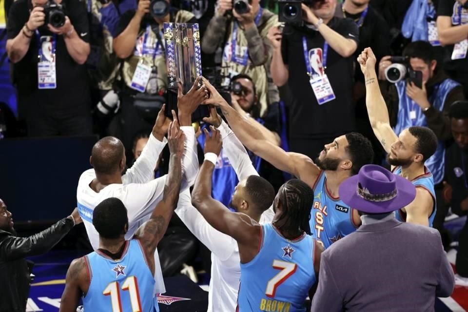 El equipo de Shaquille O'Neal se consagró por primera vez en el All-Star con el formato de mini torneo.