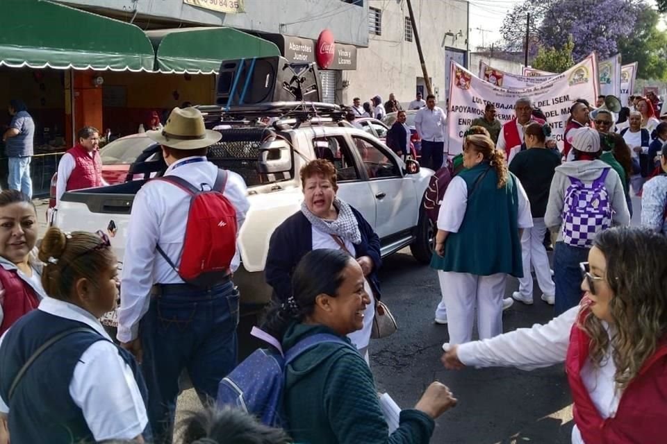 Autoridades de salud se comprometieron a regularizar abasto de fármacos en Edomex en marzo, informó Vicepresidente del CEN del SNTSA.