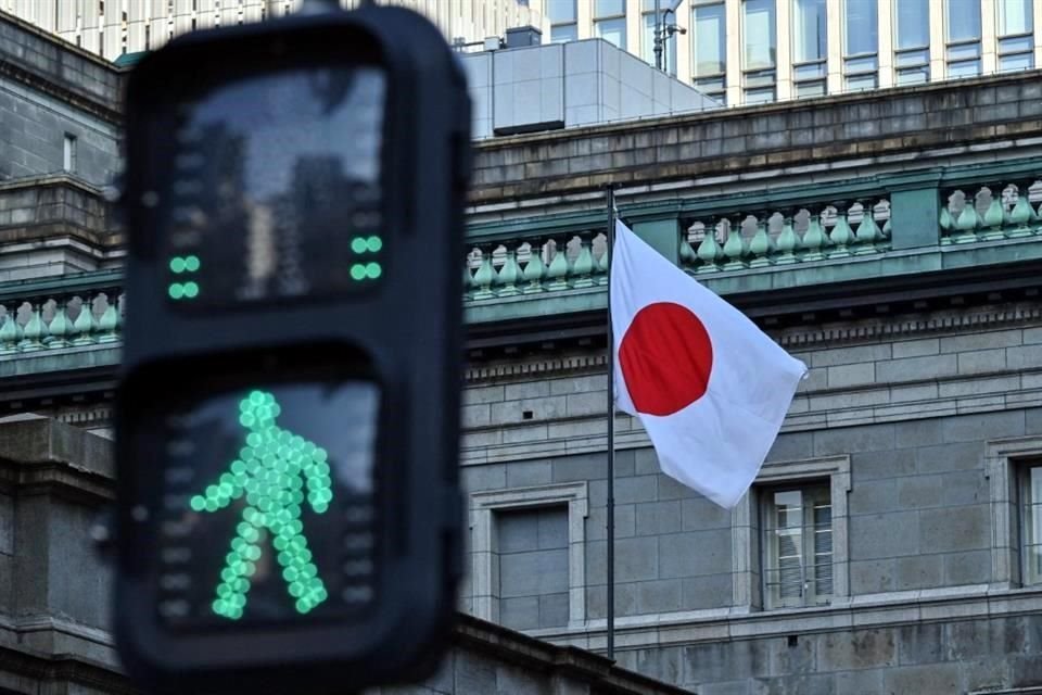 A tasa interanual, el Producto Interno Bruto de Japón creció un 2.8 por ciento en el trimestre octubre-diciembre.