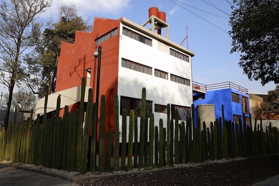 La Casa Estudio Diego Rivera y Frida Kahlo, proyectada por O'Gorman para sus amigos.