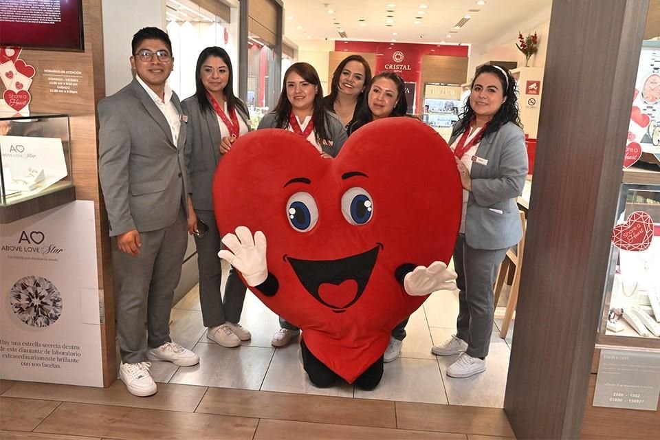 Centro Santa Fe celebró el Día del Amor y la Amistad