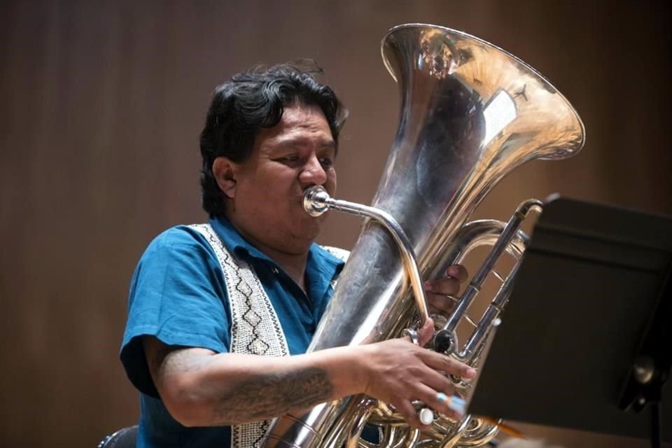 El trombonista Faustino Díaz fue anunciado este martes como el nuevo director artístico de la Orquesta Sinfónica de Oaxaca.