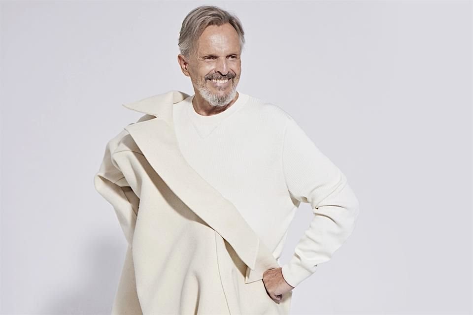 Para su nueva gira internacional, Miguel Bosé tuvo que renacer y dejar atrás todos los tragos amargos que ha vivido en los últimos años.