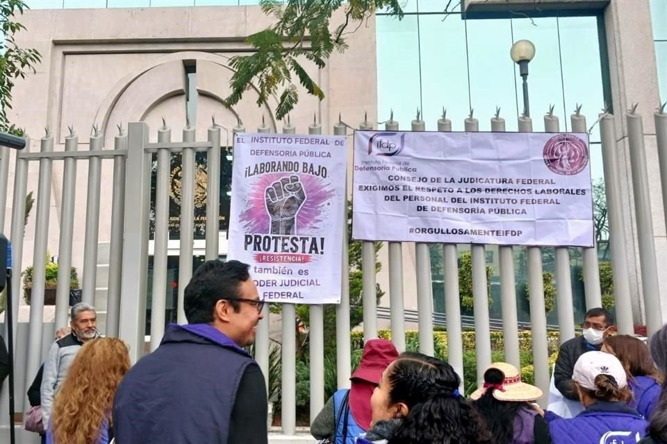 Los inconformes aseguran que las medidas de austeridad no se aplican de manera pareja en el Poder Judicial Federal.