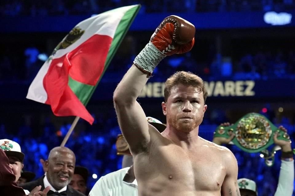 Canelo Álvarez busca un nuevo triunfo.