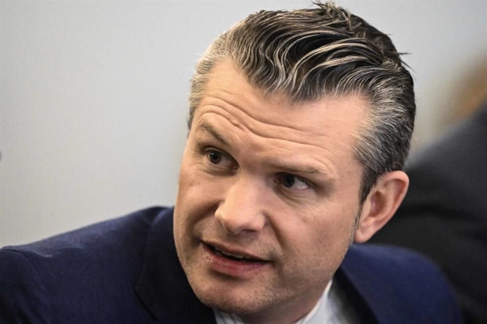 El Secretario de Defensa, Pete Hegseth, durante una reunión en Varsovia el 14 de febrero del 2025.