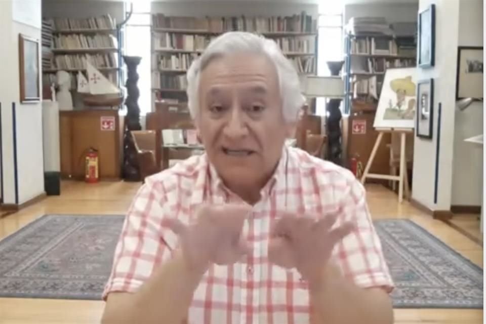 'El derecho a ser atendido en una variante particular o una lengua particular es una premisa que todavía tenemos por aprender', señaló el lingüista Fernando Nava López.