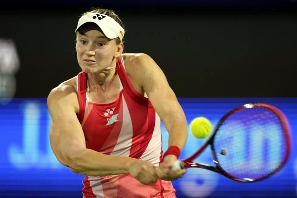 Elena Rybakina fue otra jugadora del Top-10 del Ranking WTA que fue eliminada del torneo de Dubái por Andreeva.