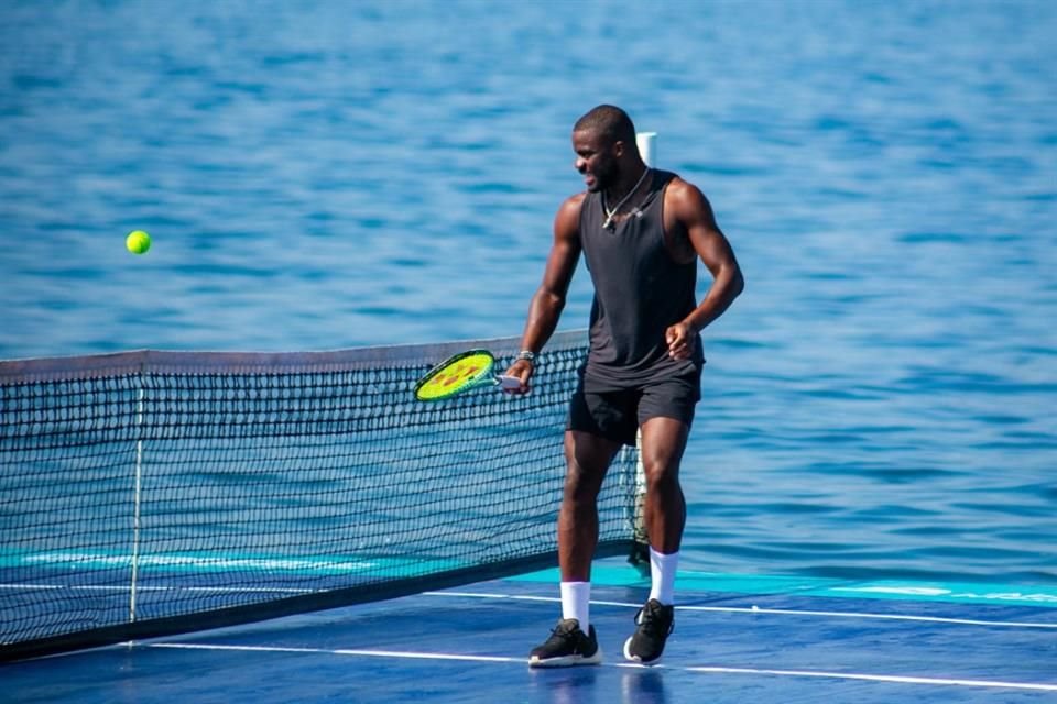 El Abierto Mexicano de Tenis 2025 está por comenzar y para ir calentando los ánimos, Holger Rune y Frances Tiafoe pelotearon en el mar.