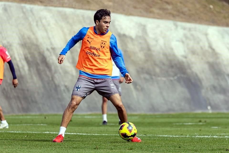 Íker Fimbres jugó como relevo ante el Atlético de San Luis.