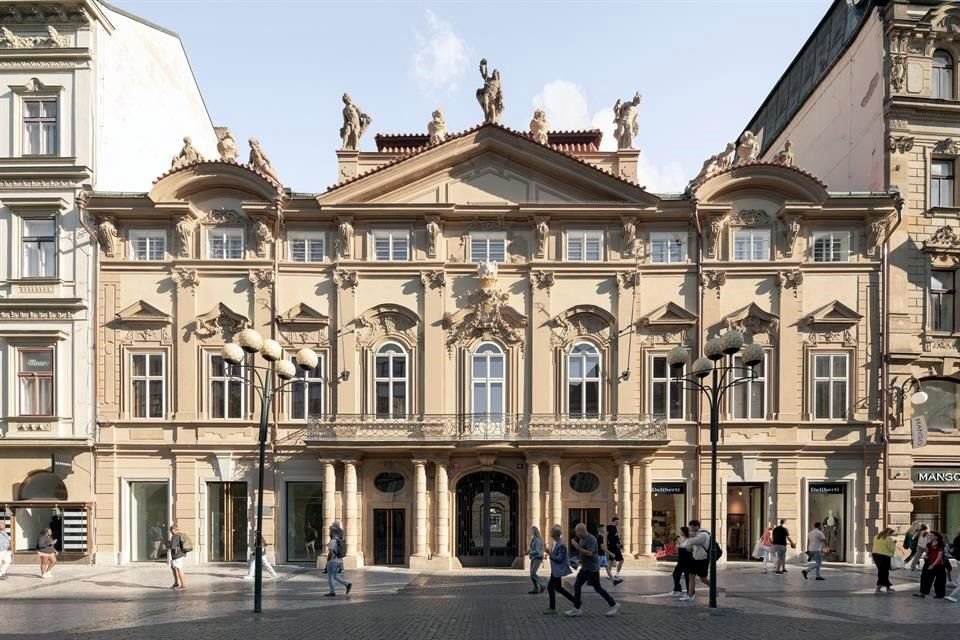 El nuevo Museo Mucha estará alojado en el recién restaurado Palacio Savarin, joya barroca en la principal vía del centro de Praga.