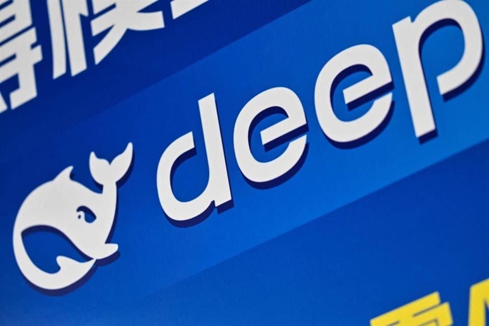 Deepseek espera que el nuevo modelo R2 codifique mejor y sea capaz de razonar en otros idiomas, además del inglés.