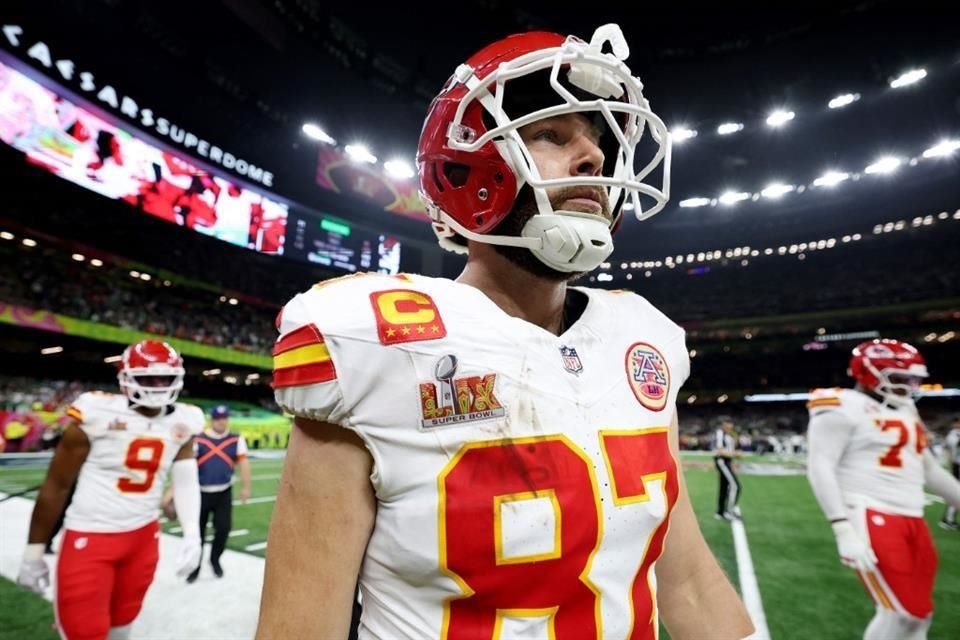 Travis Kelce tiene todavía un año de contrato con Kansas City.