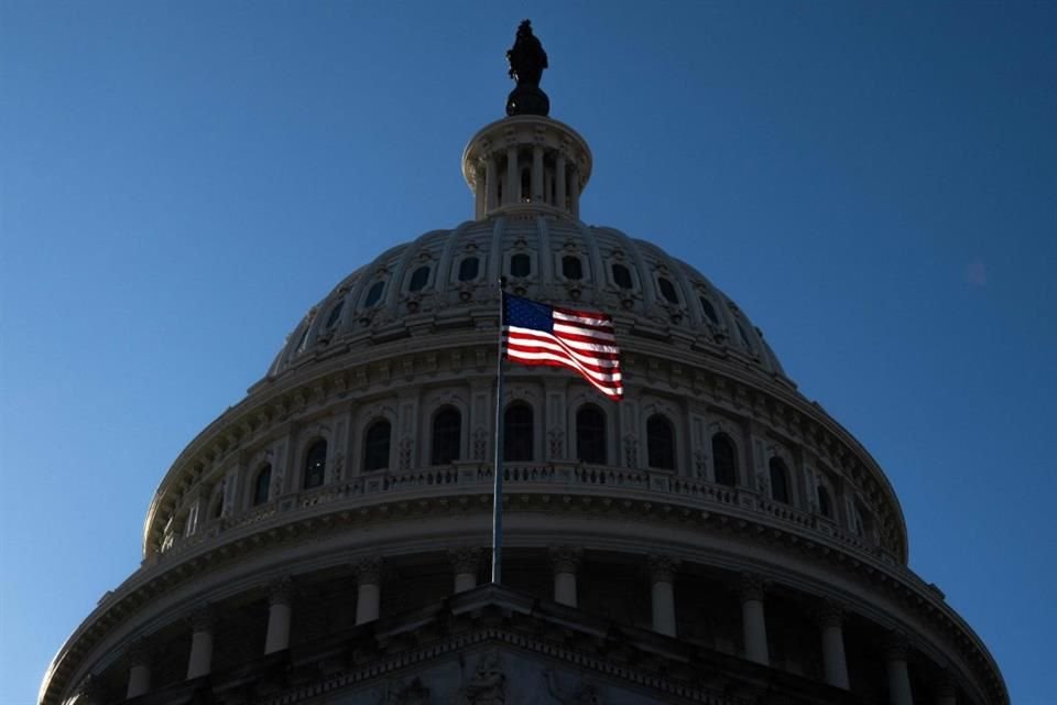 La Cámara de Representantes de EU avanzó a última hora el programa de recorte de impuestos y fronteras del Presidente Donald Trump.