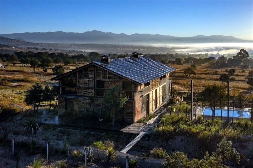 El lugar se encuentra rodeado de un atractivo entorno natural.