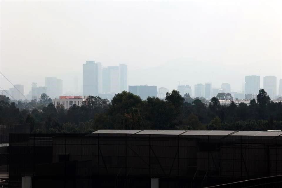 Ante niveles altos de ozono, autoridades de la CDMX activaron la Fase 1 de Contingencia.