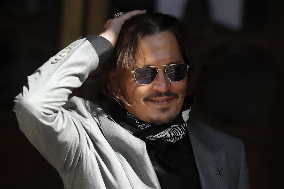 Johnny Depp considera que es un boicot que en Estados Unidos aún no se haya estrenado su filme más reciente, 'Minamata'.