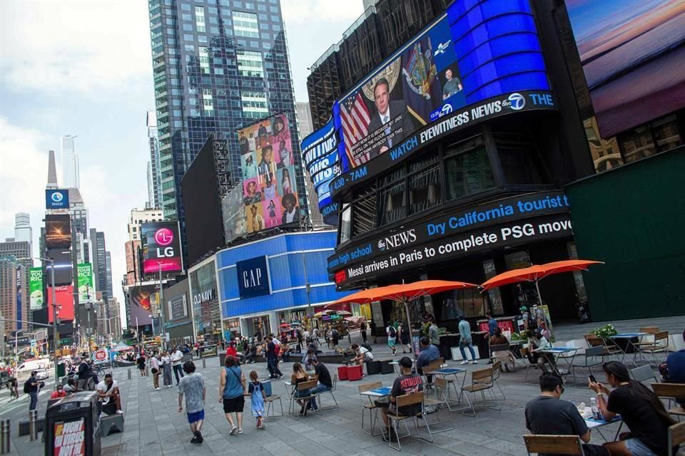 La ciudad de Nueva York ya había anunciado un plan para exigir vacunas a los que ingresen a restaurantes y gimnasios en interiores.