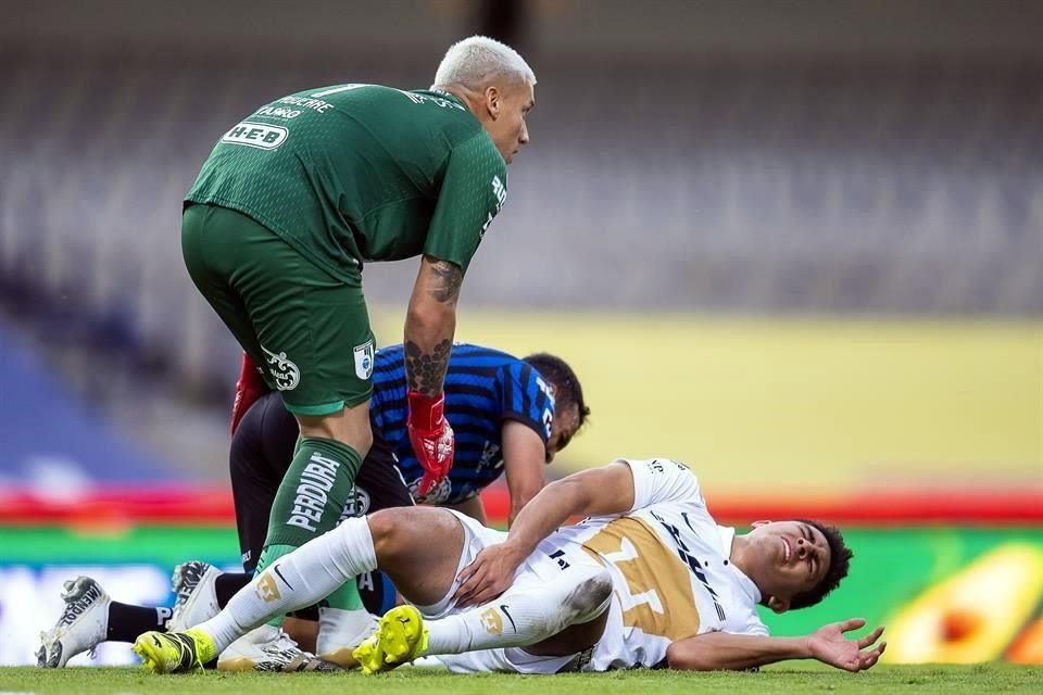 José Galindo era titular en la zaga de Pumas.