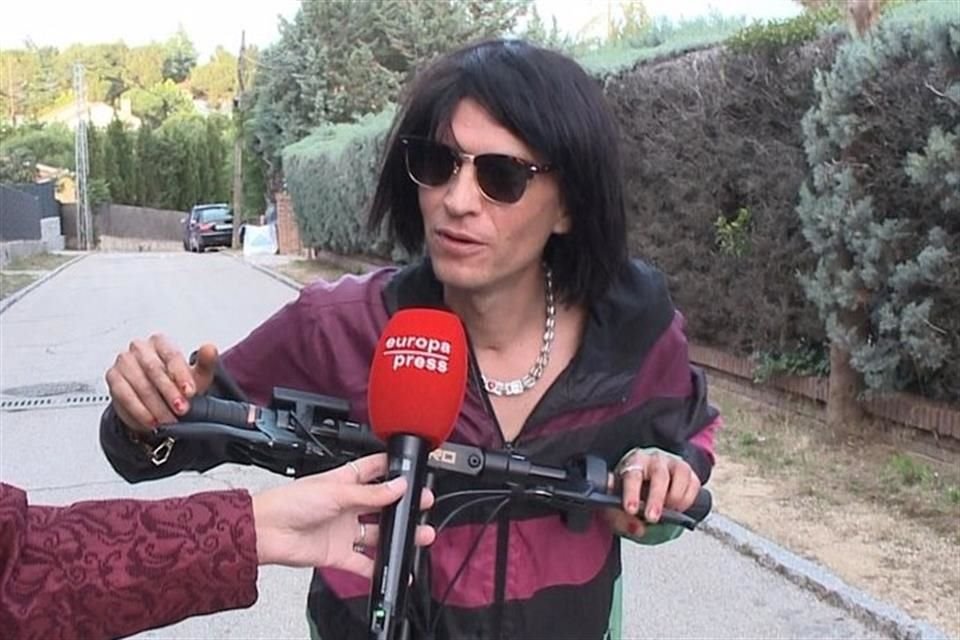 Sheila Devil, hija trans de Camilo Sesto, presuntamente portaba 12 gramos de cocaína durante una revisión por la Guardia Civil española.