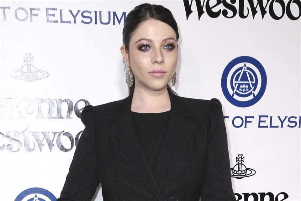 La actriz Michelle Trachtenberg fue vista en mal estado solo seis días antes de su muerte, generando preocupación entre sus amigos.