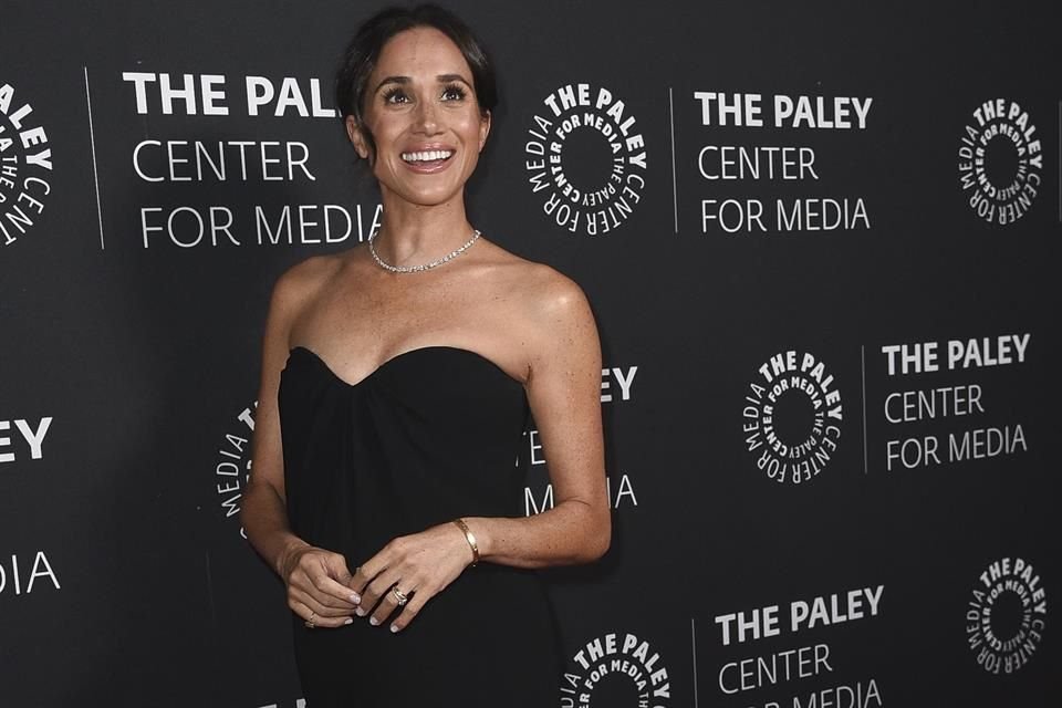 La ex protagonista de la serie Suits pospuso hace unas semanas el lanzamiento de su serie debido a los incendios forestales que devastaron Los Ángeles en enero.