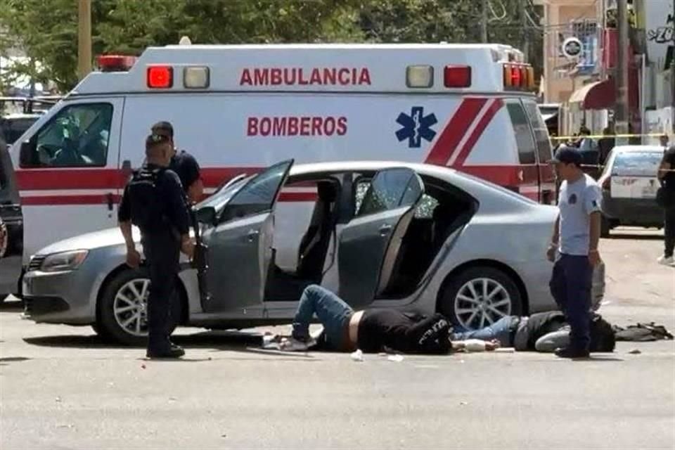 Un intento de secuestro en Quintana Roo dejó tres detenidos y un muerto. Los implicados portaban chalecos de la Fiscalía General de la República.