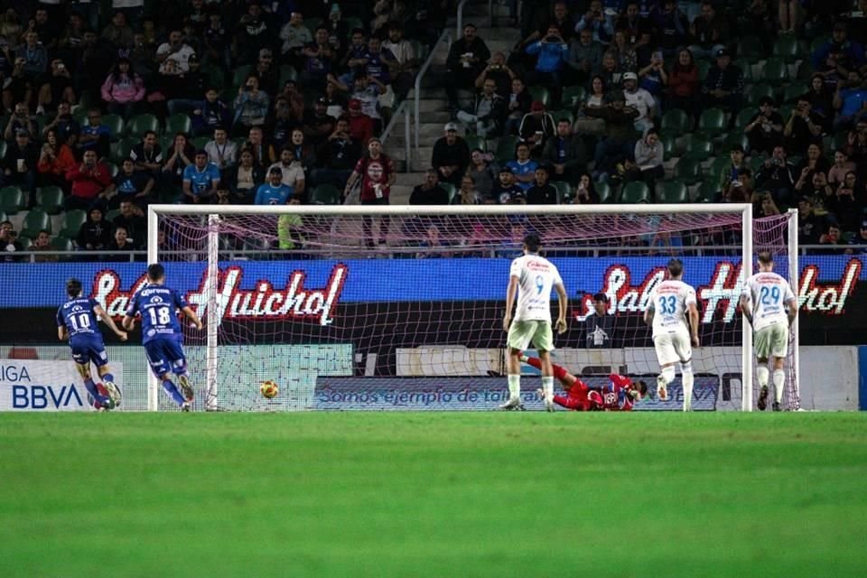 Nicolás Benedetti marcó el empate por medio de un penalti por la mano de Ángel Sepúlveda.