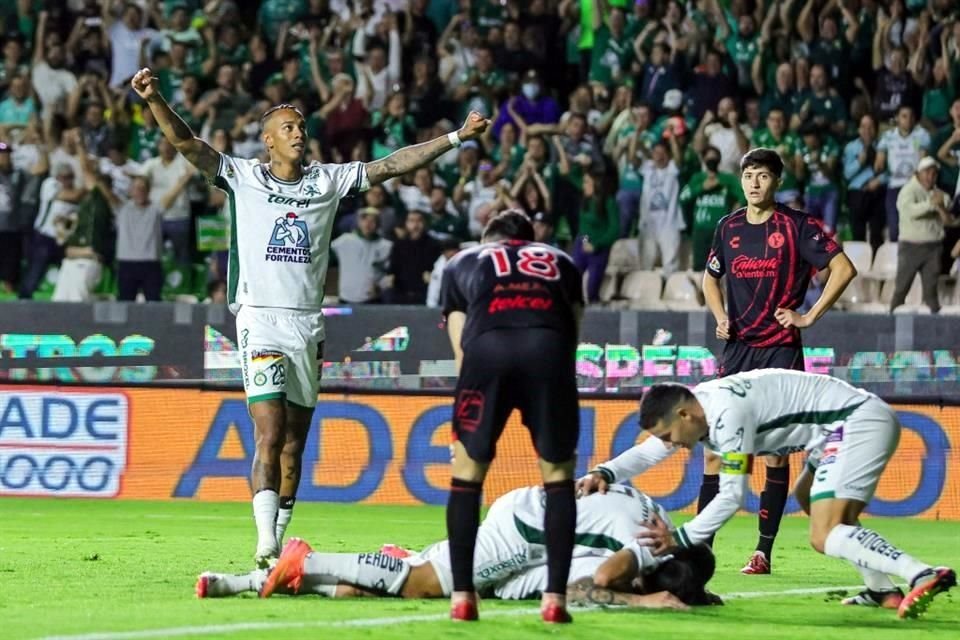 El León rescató el triunfo en casa.