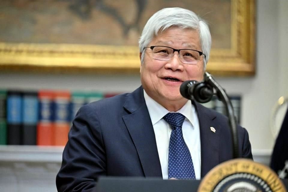 C.C. Wei, presidente ejecutivo de Taiwan Semiconductor Manufacturing Co durante el anuncio en la Casa Blanca.