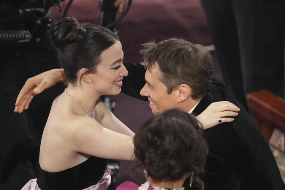 Este año, varios espectadores de Hulu se perdieron el momento en el que Mikey Madison y 'Anora' ganaron los premios de la noche a mejor actriz y mejor película en tiempo real.