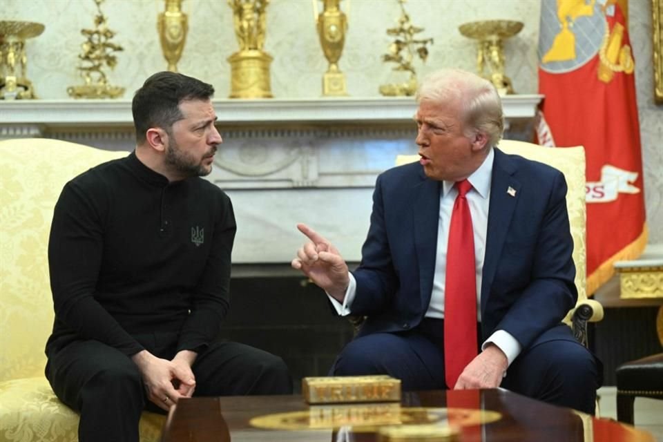 El Presidente Donald Trump y el Mandatario ucraniano Volodymyr Zelensky durante una reunión en la Oficina Oval, el 28 de febrero del 2025.