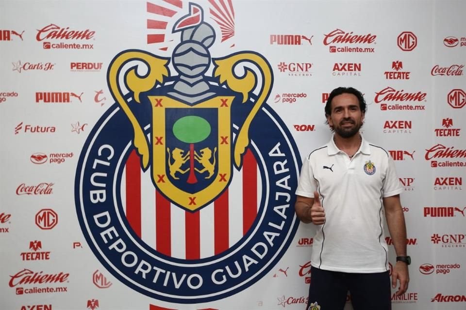 Gerardo Espinosa es el nuevo DT de Chivas, tras salida de Oscar García Junyent.