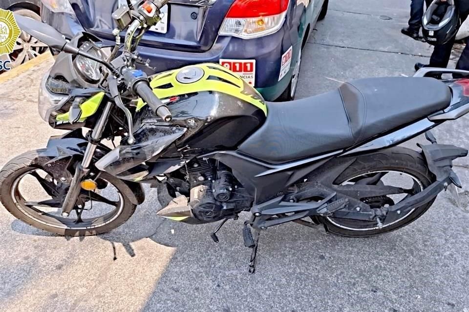 Uno de los asaltantes fue ubicado a bordo de una motocicleta.