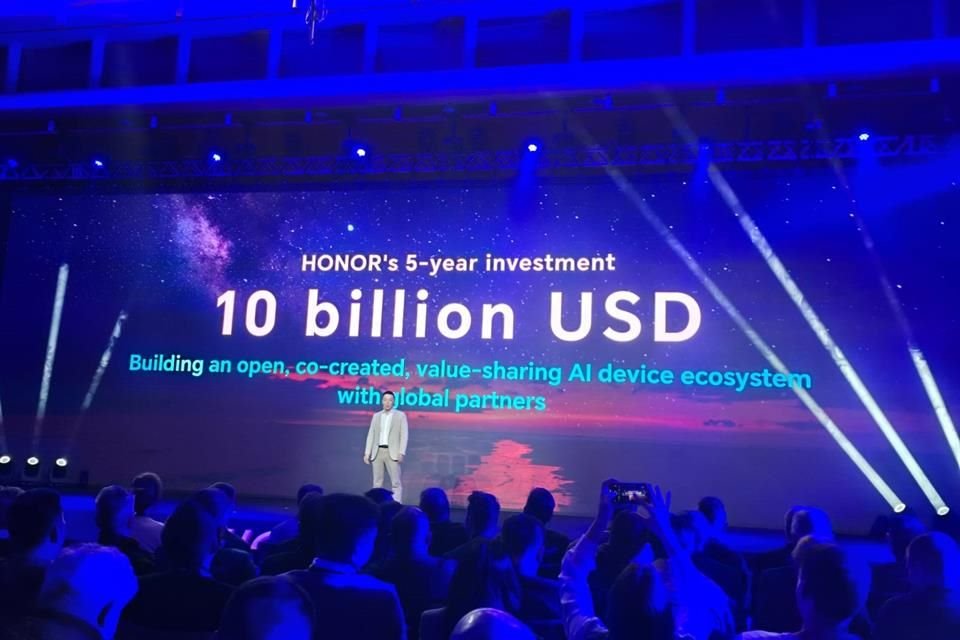 Honor invertirá 10 mil millones de dólares en los próximos 5 años para desarrollar soluciones de IA en sus productos.