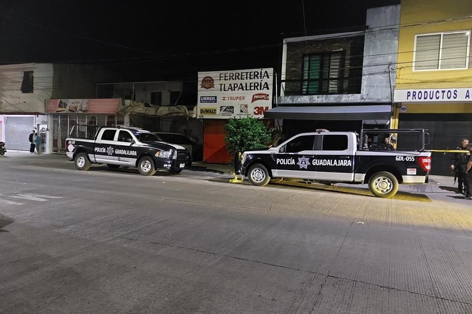 Un hombre que estaba privado de la libertad fue rescatado y dos sujetos fueron detenidos, en un taller, en calles de la Colonia Electricistas, en Guadalajara.