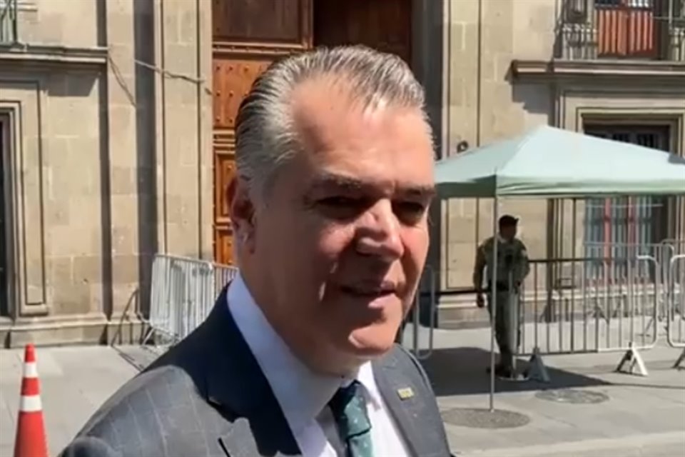 Francisco Cervantes, presidente del CCE, al llegar a Palacio.