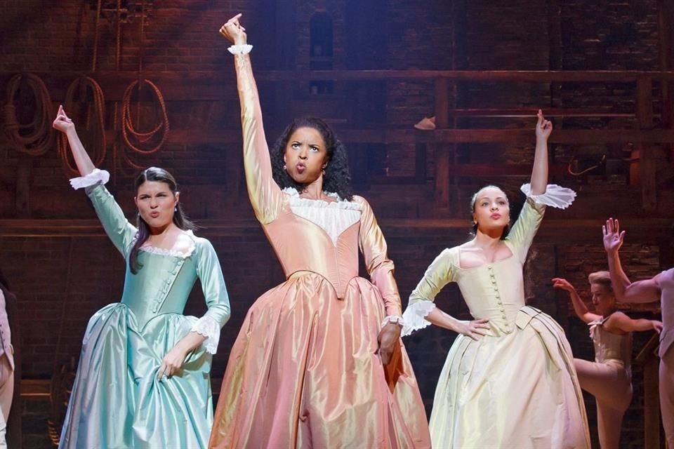 El musical 'Hamilton', creado por Lin-Manuel Miranda, canceló su temporada en el Centro Kennedy, debido a políticas recientes de Trump.