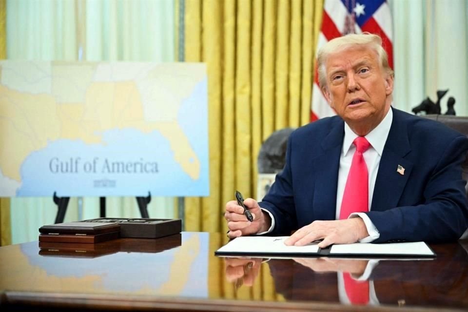 El Presidente Donald Trump exentó hasta el 2 de abril de aranceles a los productos mexicanos que cumplen con las reglas del T-MEC.