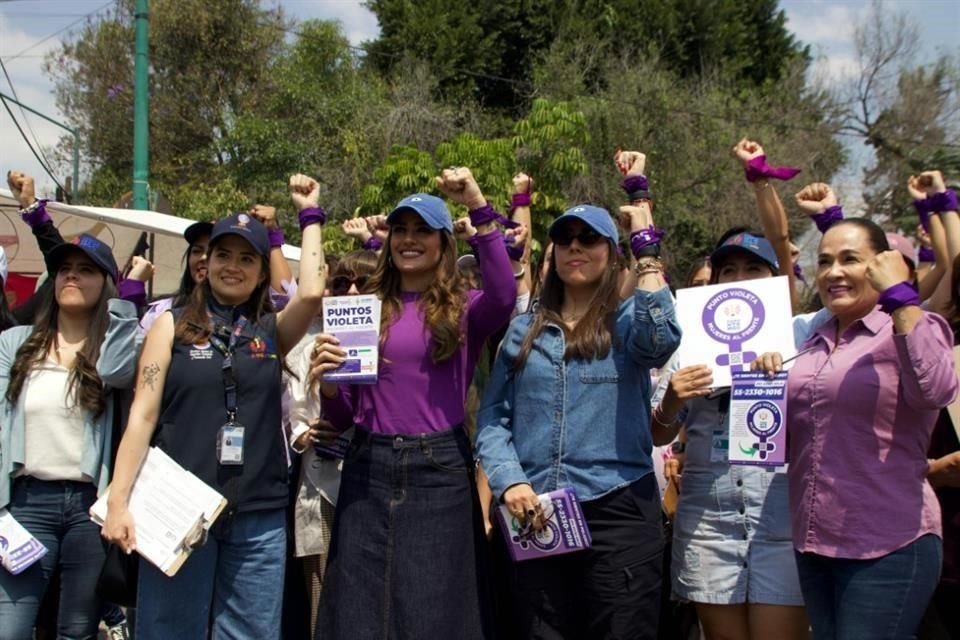 Alessandra Rojo de la Vega anunció la creación de la Brigada Violeta y Marcha Exploratoria por la Seguridad de las Mujeres, conformada por más de 150 mujeres.